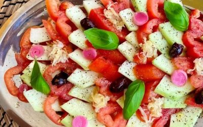 Insalata di barattiere e pomodori