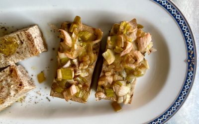 Tofu al forno con porri